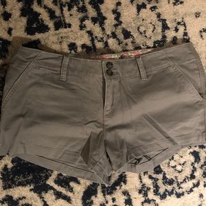 American Eagle Grey Khaki Short Shorts